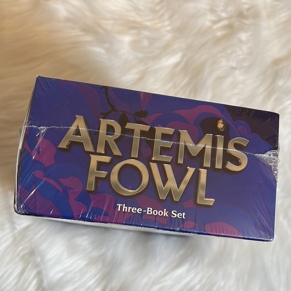 NEW Artemis Fowl Disney Book Set - Picture 4 of 4